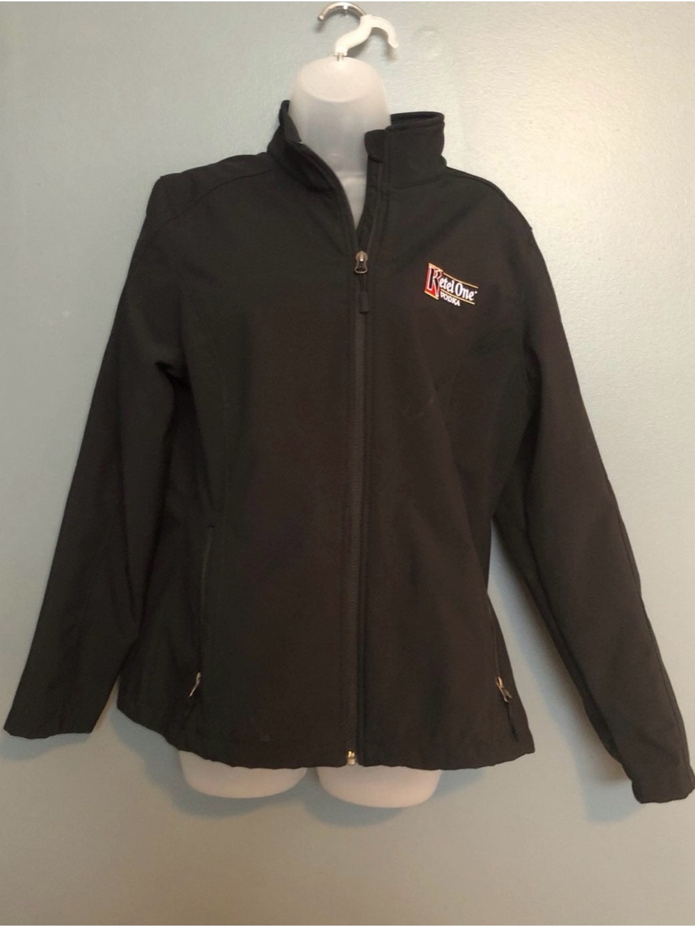 Ketel One Vodka Port Authority Women’s Large Black Soft Shell Full Zip Jacket